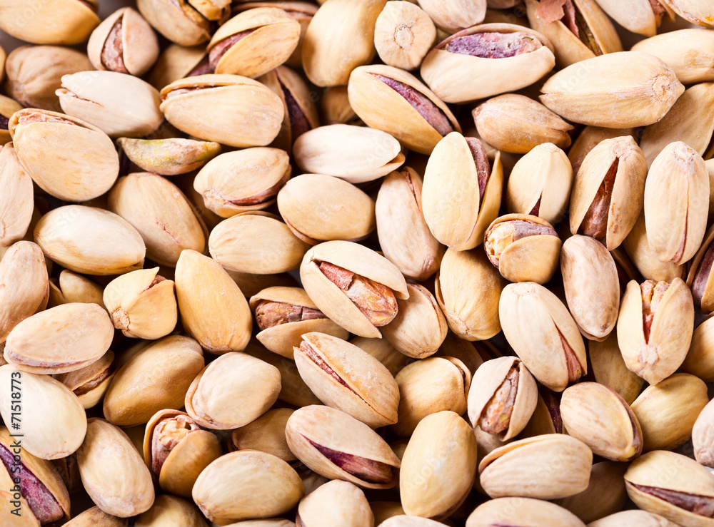 pistachios pistachios