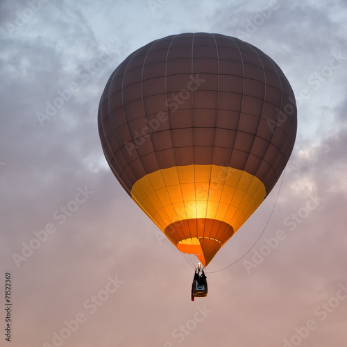 balloon's silhouette
