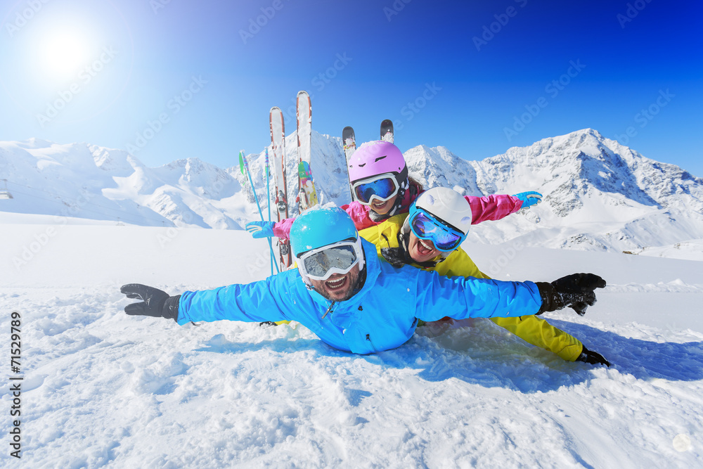 Skiing, winter, snow - family enjoying winter vacation - obrazy, fototapety, plakaty 