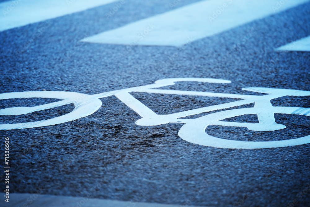 Obraz premium Close up of bike lane symbol