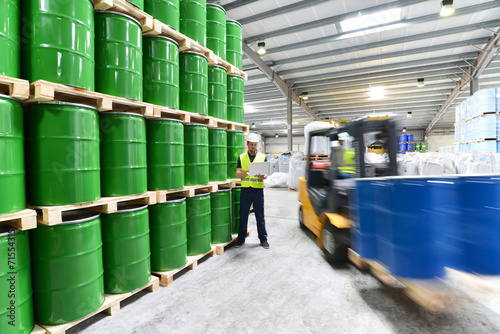 Arbeiter im Warenlager // Workers in logistics photo