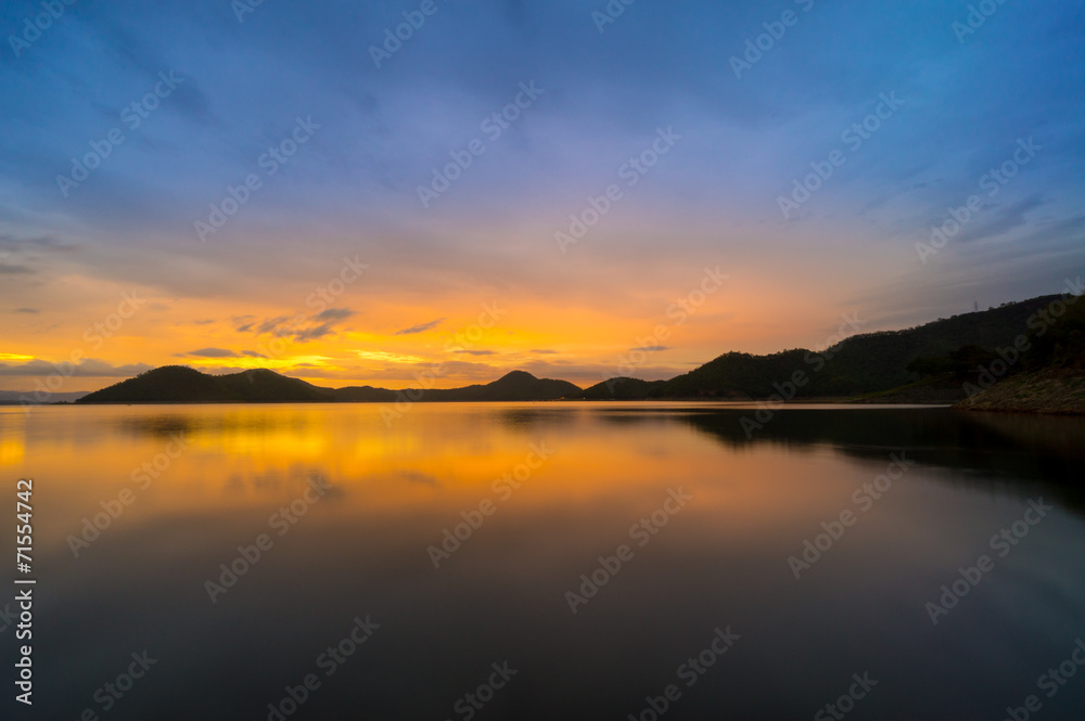 Sunset at Srinakarin dam