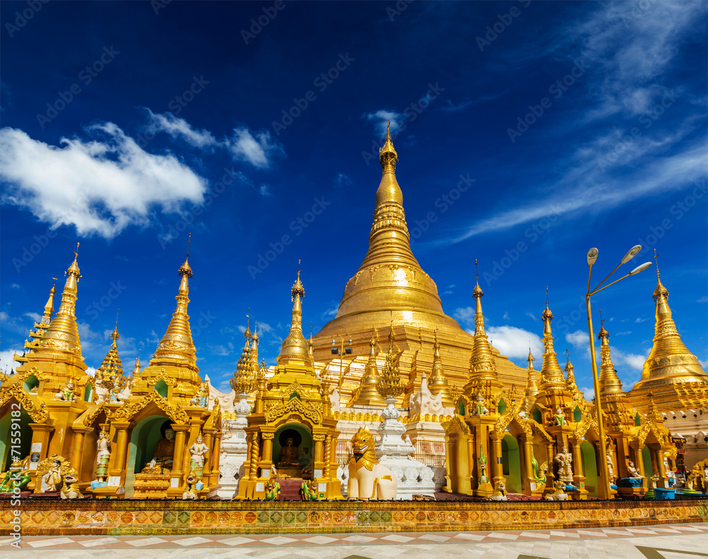 Naklejka premium Shwedagon pagoda