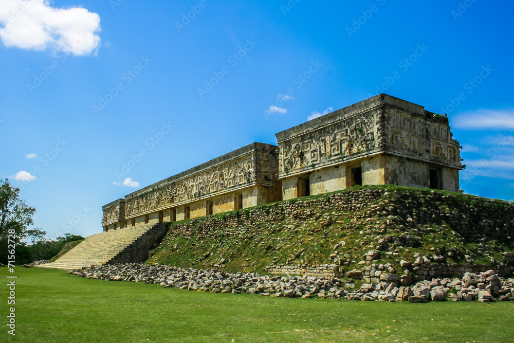 Palace at the Mayan ruins of Palenque in Chiapas, Mexico Palace at the Mayan ruins of Palenque in Chiapas, Mexico