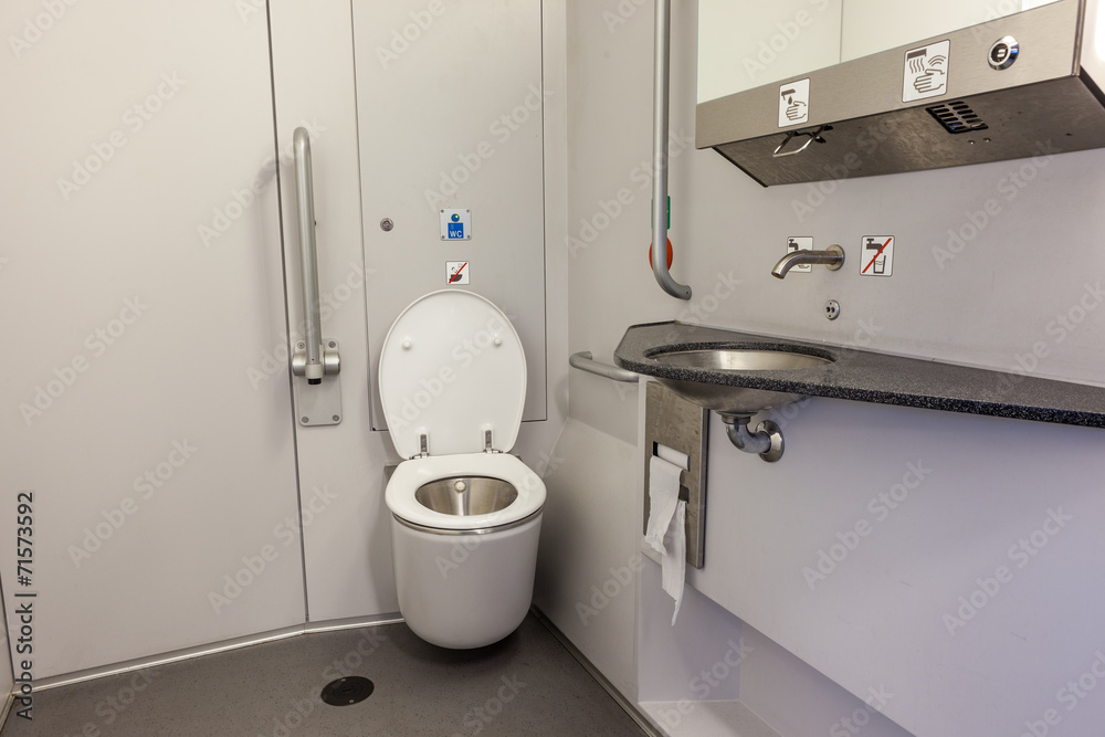 Obraz premium Toilets and skin