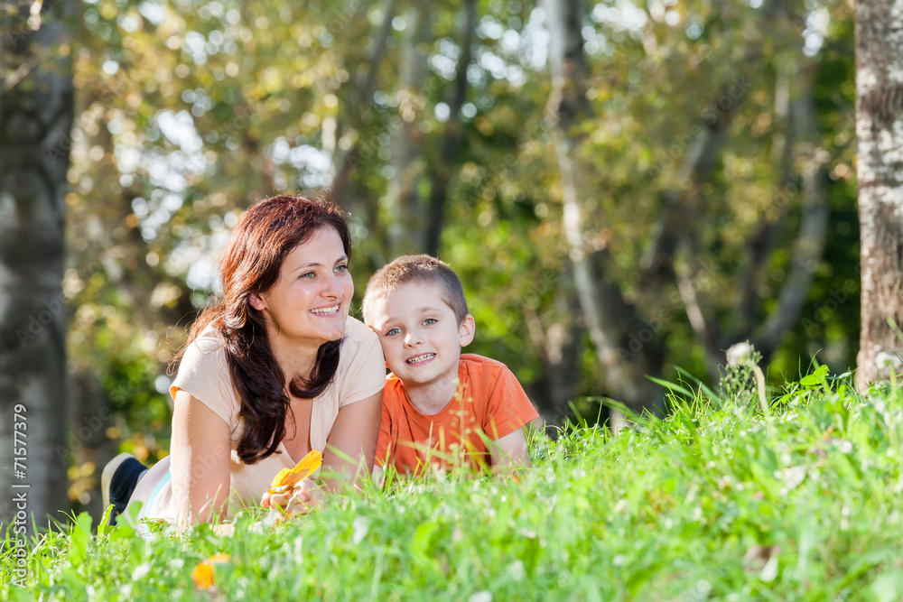 Fototapeta premium family in park