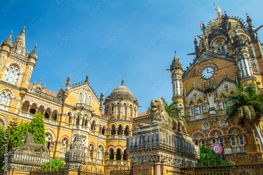 Fototapeta premium Chatrapati Shivaji Terminus wcześniej znany jako Victoria Terminus i