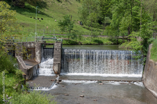 Wasserfall     Wasser     Fluss - Staustufe