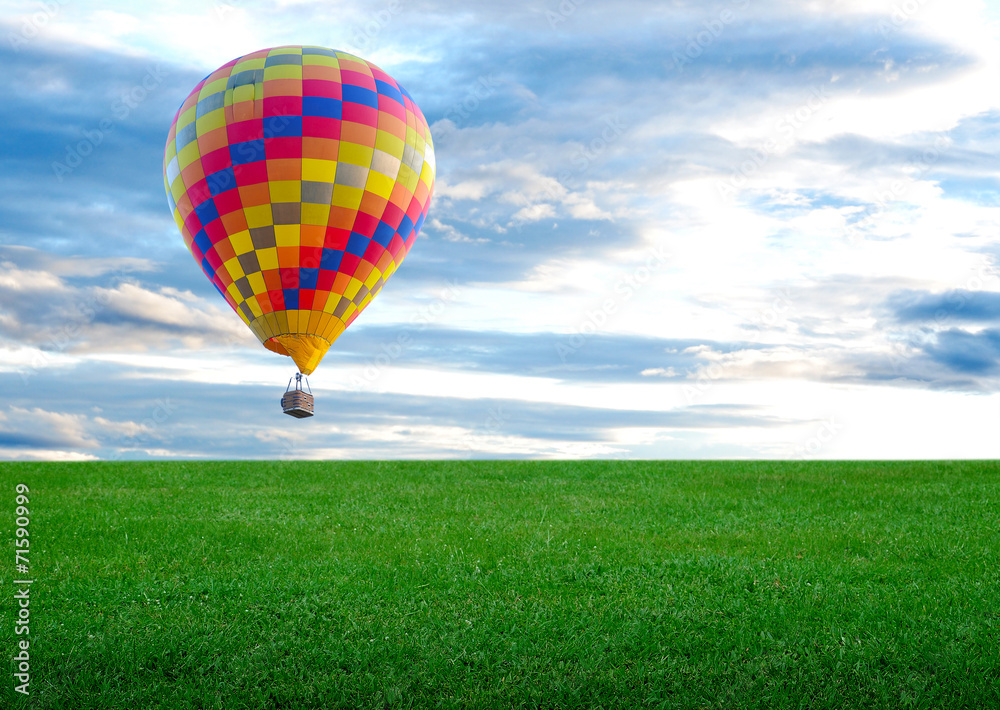 Obraz premium colorful hot air balloon with beautiful blue sky and cloud