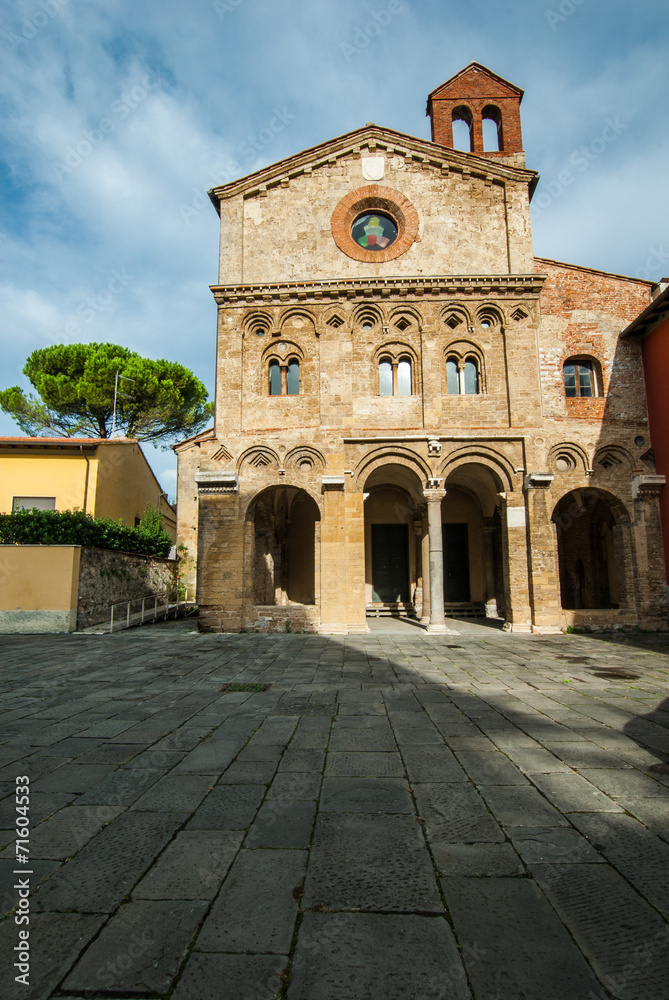 Abbazia di San Zeno, Chiesa, Pisa