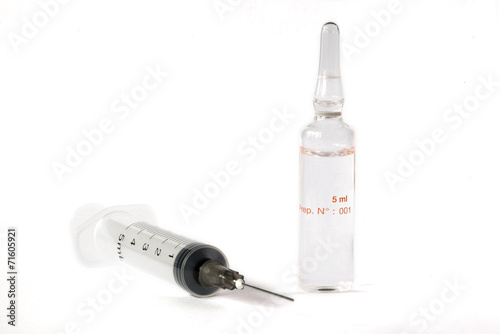 Vaccine/Medicine vial with syringe