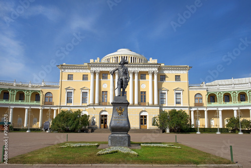 Monument to Paul I and Pavlovsk Palace, Pavlovsk, St Petersburg