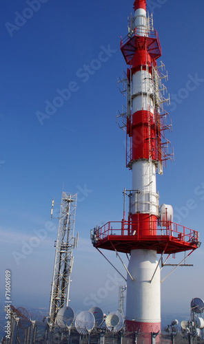 Obraz na płótnie antennes relais et paraboles