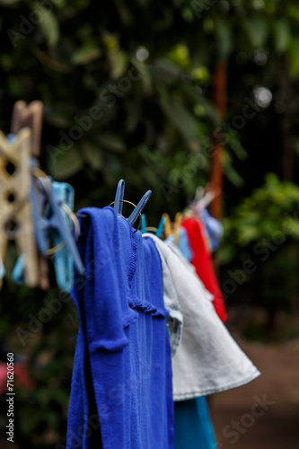 Hung clothes of a thread in Nicaraguan house © carles