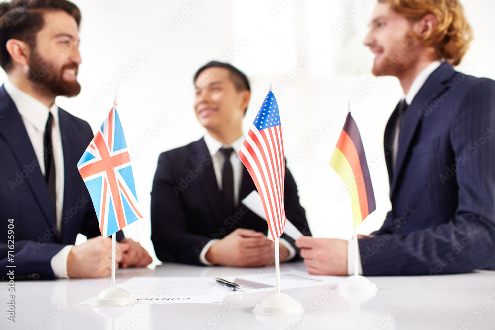 Fototapeta premium business partners negotiating