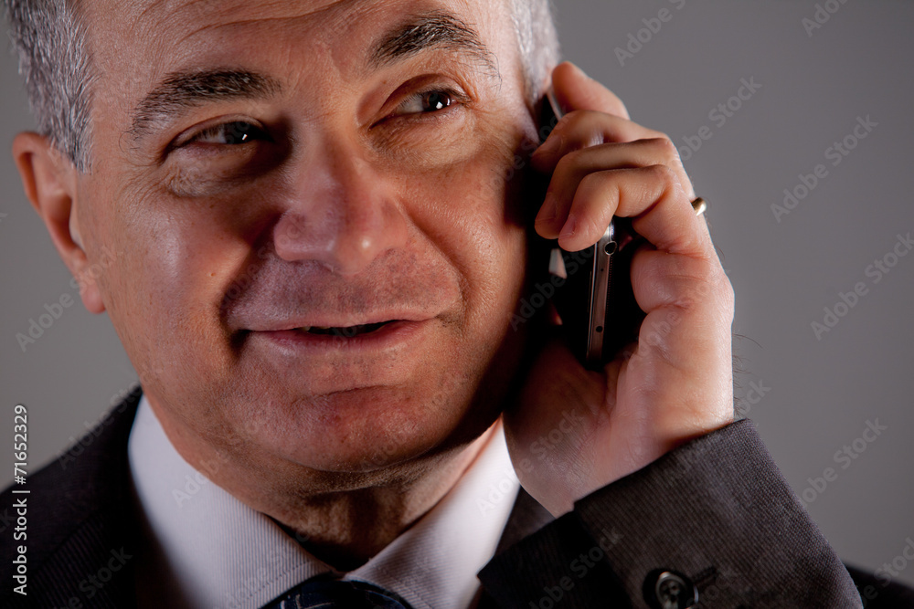 I'm an expert manager with my mobile phone I'm an expert manager with my mobile phone