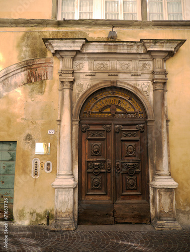 Entrada palacio, Lucca, Toscana