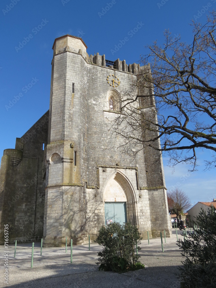 Charente-Maritime - Marsilly - Eglise fortifiée