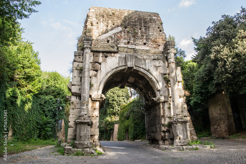 Arco di Druso facciata esterna - Roma