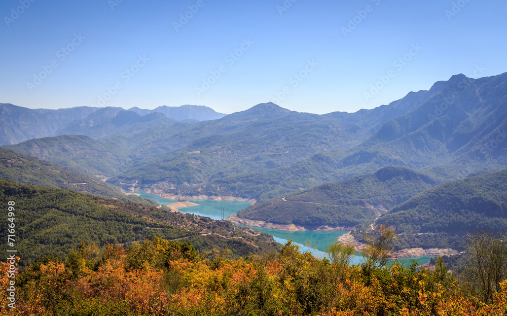 Naklejka premium Valley Dimcay