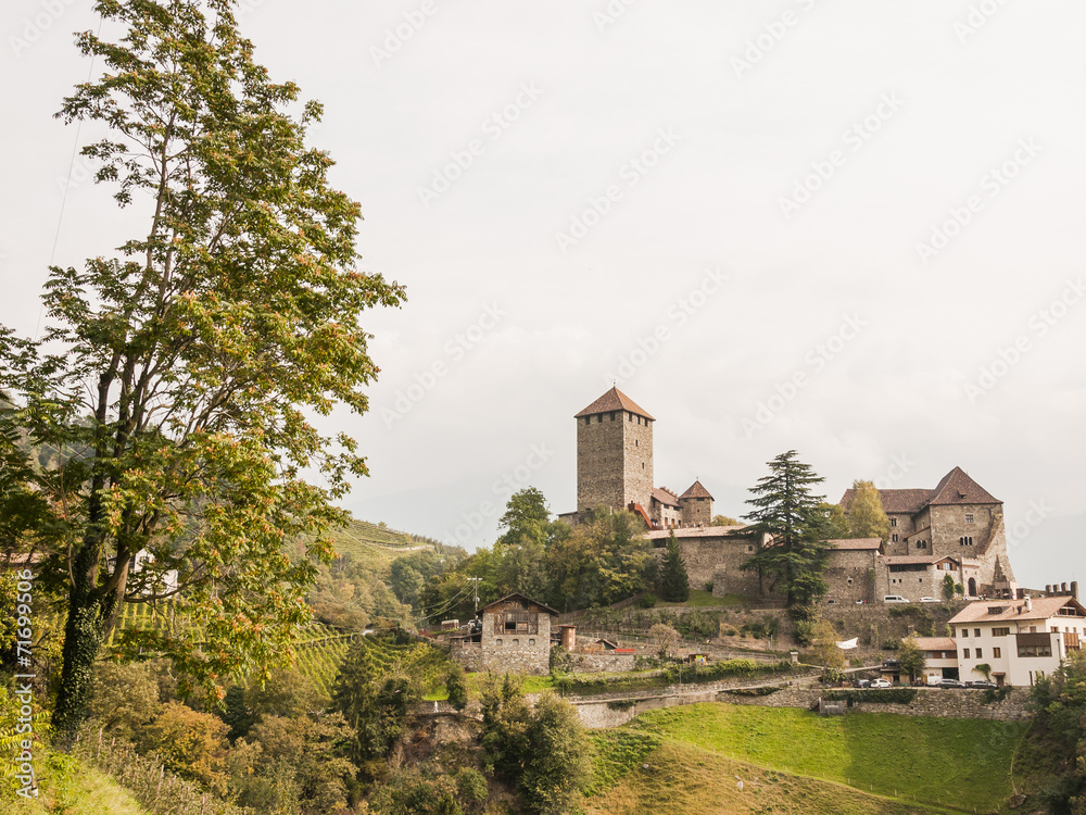 Algund, Dorf Tirol, Schloss Tirol, Alpental, Vinschgau, Italien