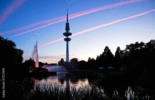 фотографія Hamburg Television tower after sunset, Germany