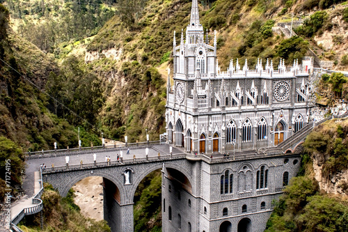 Las Lajas, church built on cliff in Colombia photo