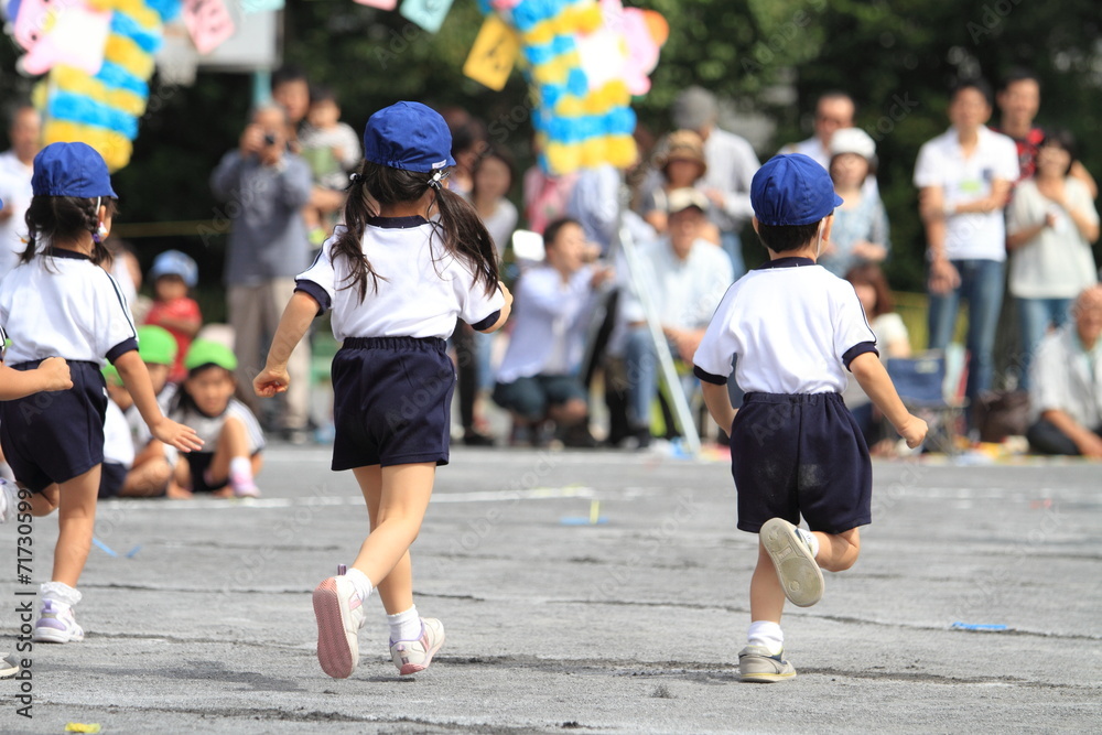 幼稚園の運動会(かけっこ)