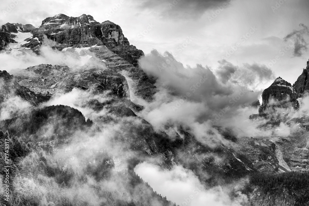 Fototapeta premium Dolomity Góry Czarno-Białe
