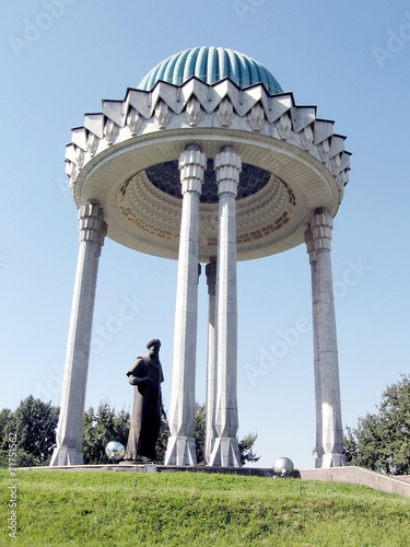 Tashkent Alisher Navoi Memorial 2007 photo