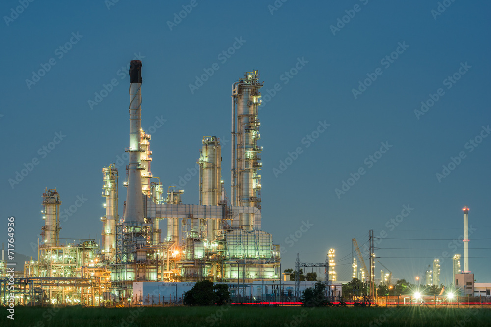 Fototapeta premium petrochemical industrial plant power station