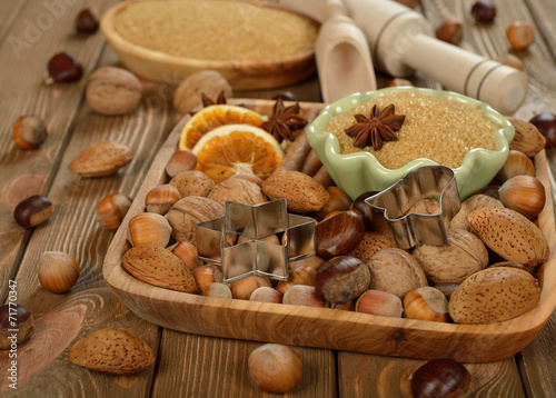 Nuts, spices and sugar