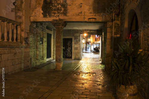 streets of the night Trogir