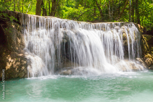Fototapeta Naklejka Na Ścianę i Meble -  Huay Mae khamin waterfall