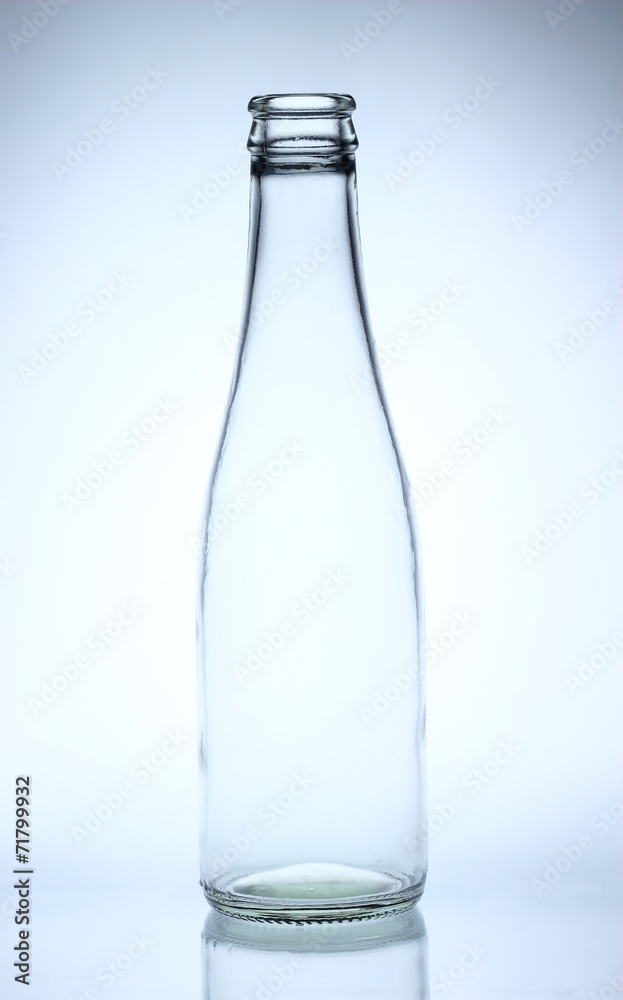 Glass bottle. The materials can be recycled again. Glass bottle. The materials can be recycled again.