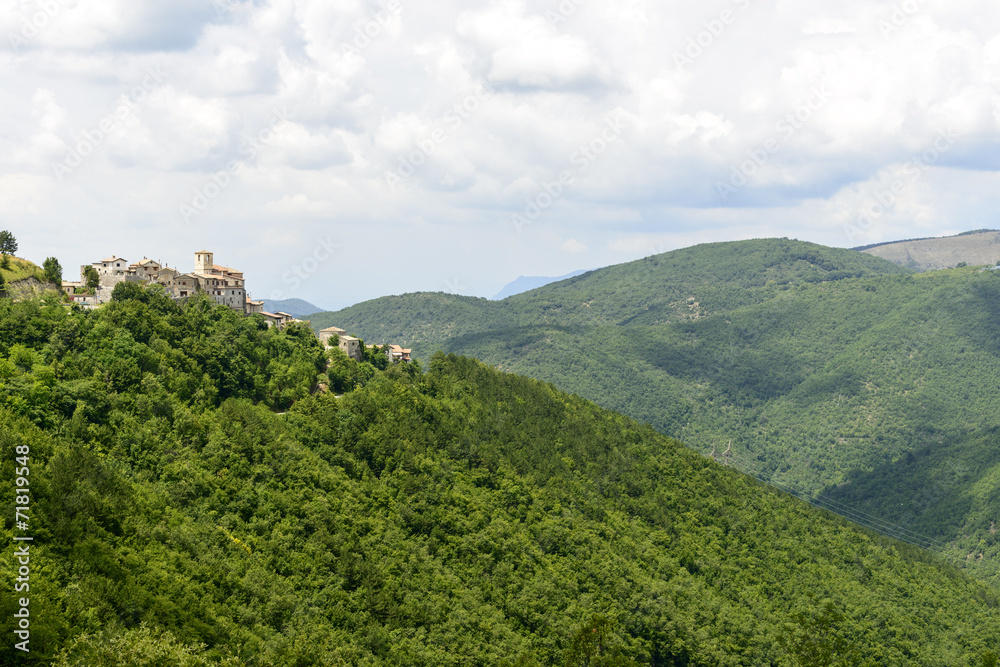 Fototapeta premium Morro Reatino, italian village