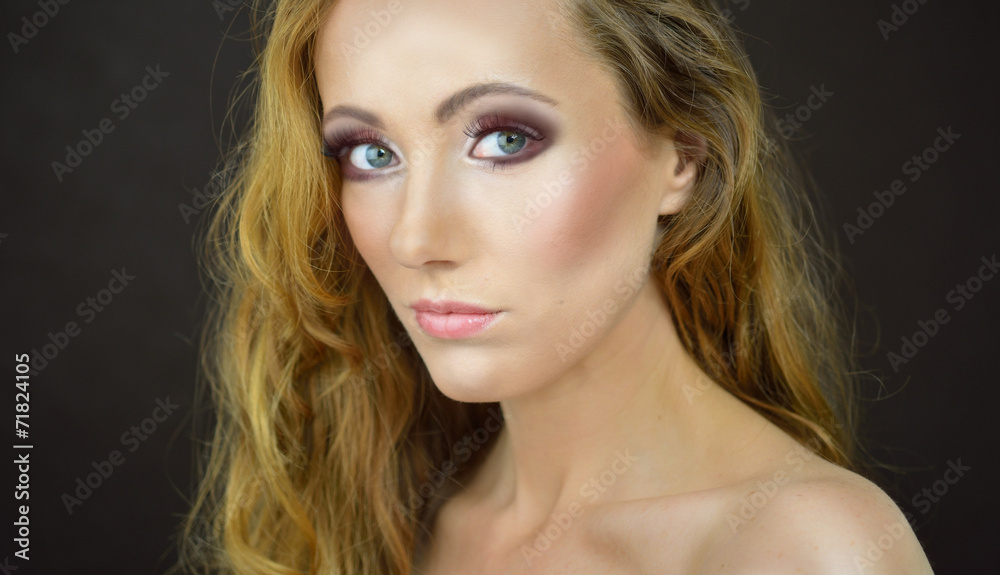 Smoky eyes Smoky eyes