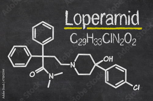 Schiefertafel mit der chemischen Formel von Loperamid