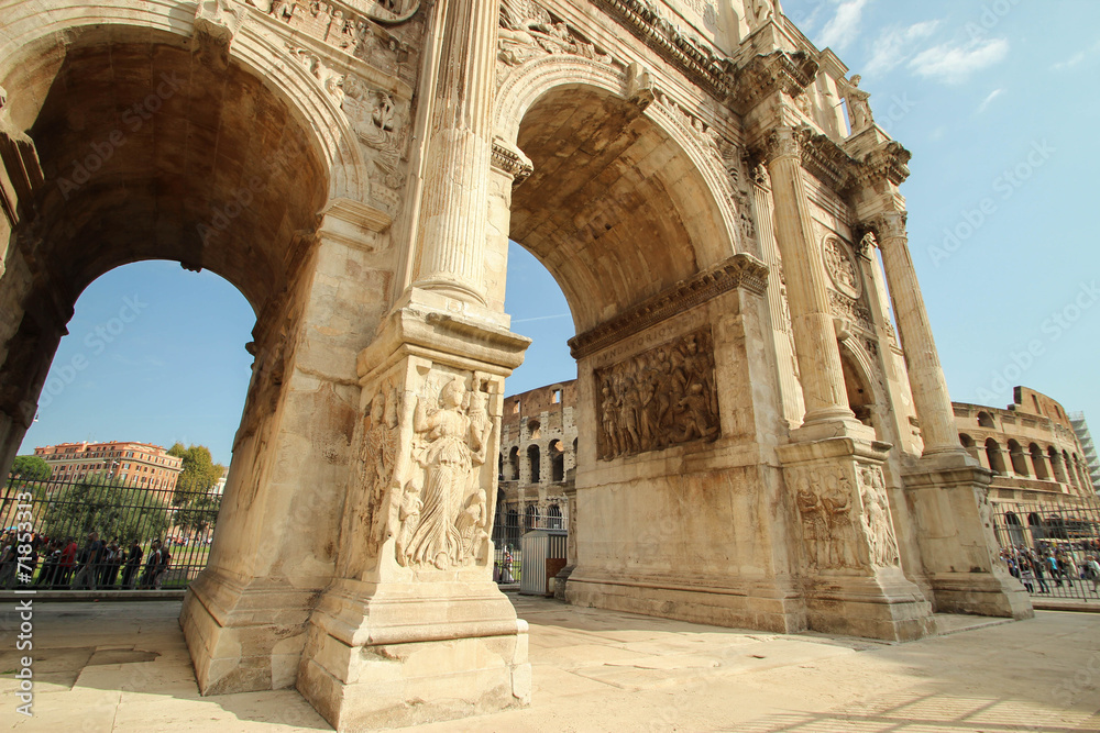 Arc de Constantin et Colisée - Rome