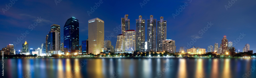 bangkok night cityscape