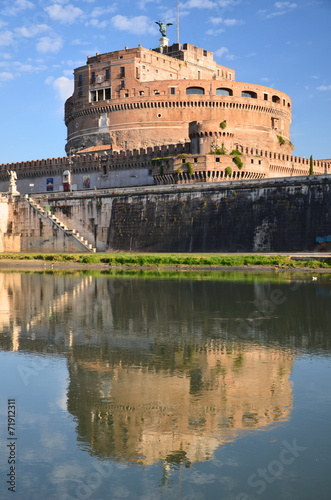 Majestatyczny zamek św. Anioła w Rzymie, Włochy #71912311
