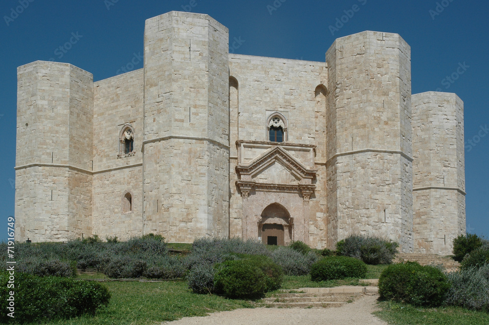 Castel del Monte 02