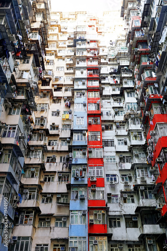 Old apartments in Hong Kong © Cozyta