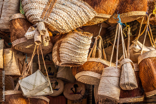 Obraz na płótnie wicker basket in marketplace,Gafsa,Tunisia w salonie