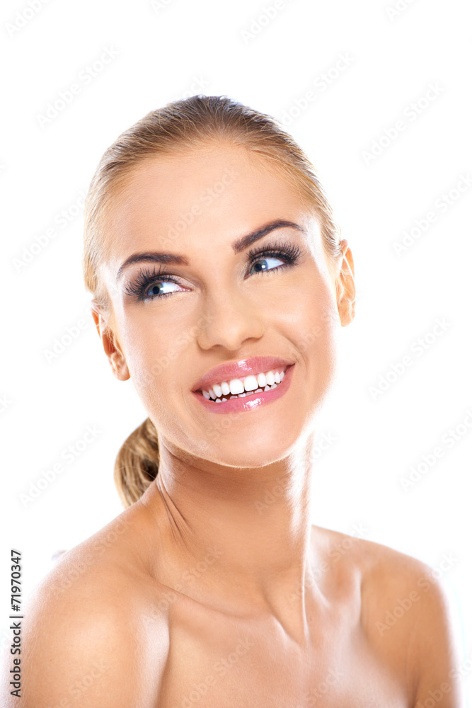 Obraz premium Pretty Smiling Face of Bare Woman