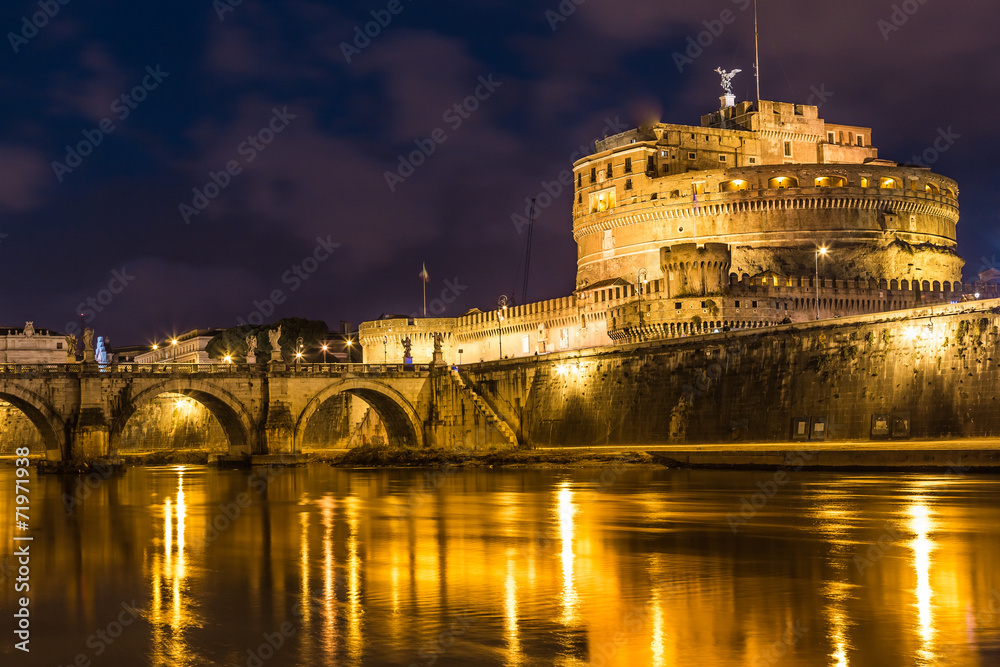 The night view of the castle and bridge of Sant'Angelo in Rome,I