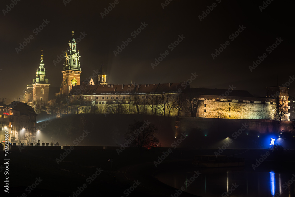 Poland, Krakow. Wawel Castle and Wistula