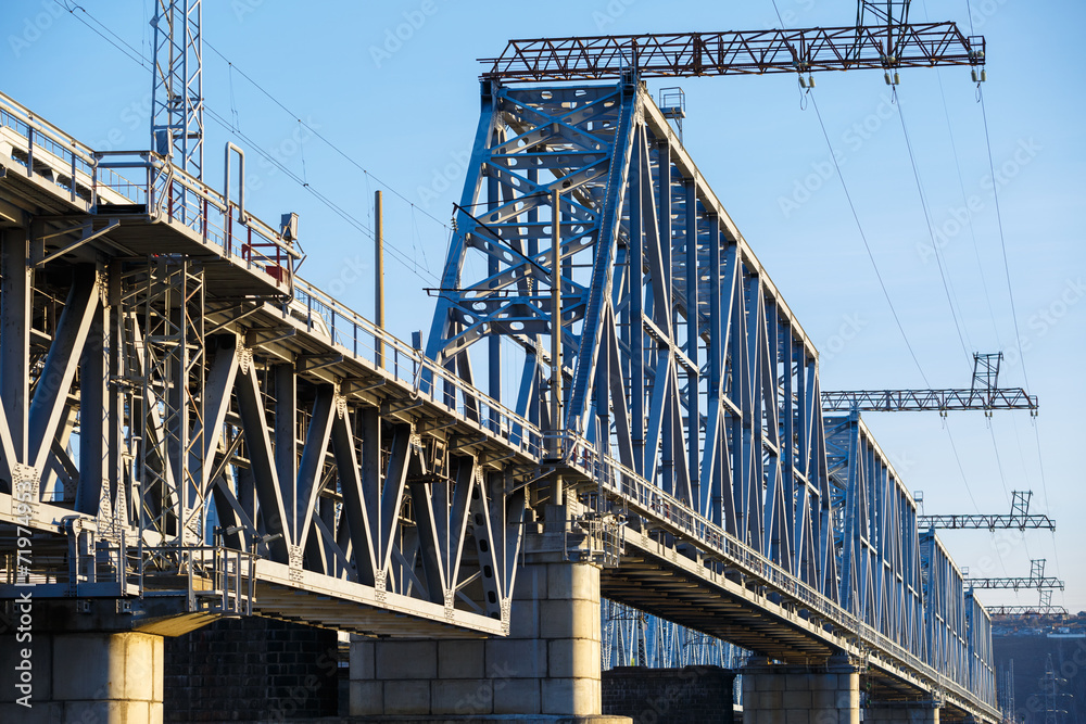 Fototapeta premium Railroad bridge winter river