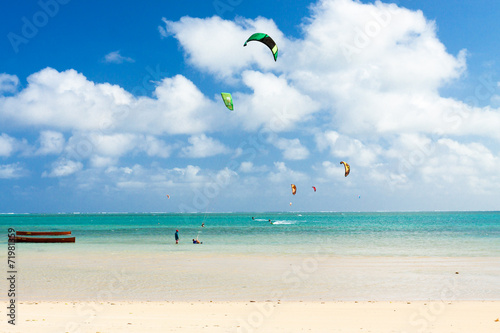 kite-surf sur plage de Mourouk, île Rodrigues
