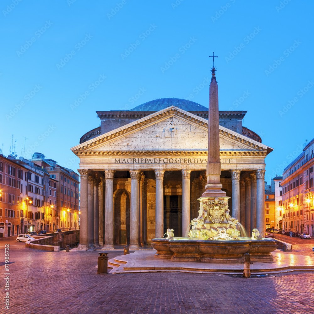 Obraz premium Pantheon at night, Rome, Italy.